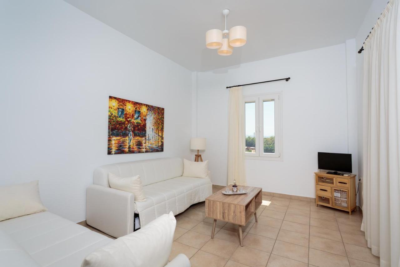 Tzane Studios & Apartments - Steps Away From Golden Beach Chrisi Akti  Exterior photo