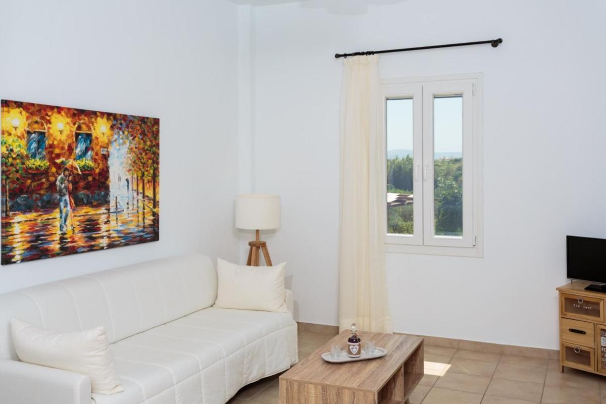 Tzane Studios & Apartments - Steps Away From Golden Beach Chrisi Akti  Exterior photo