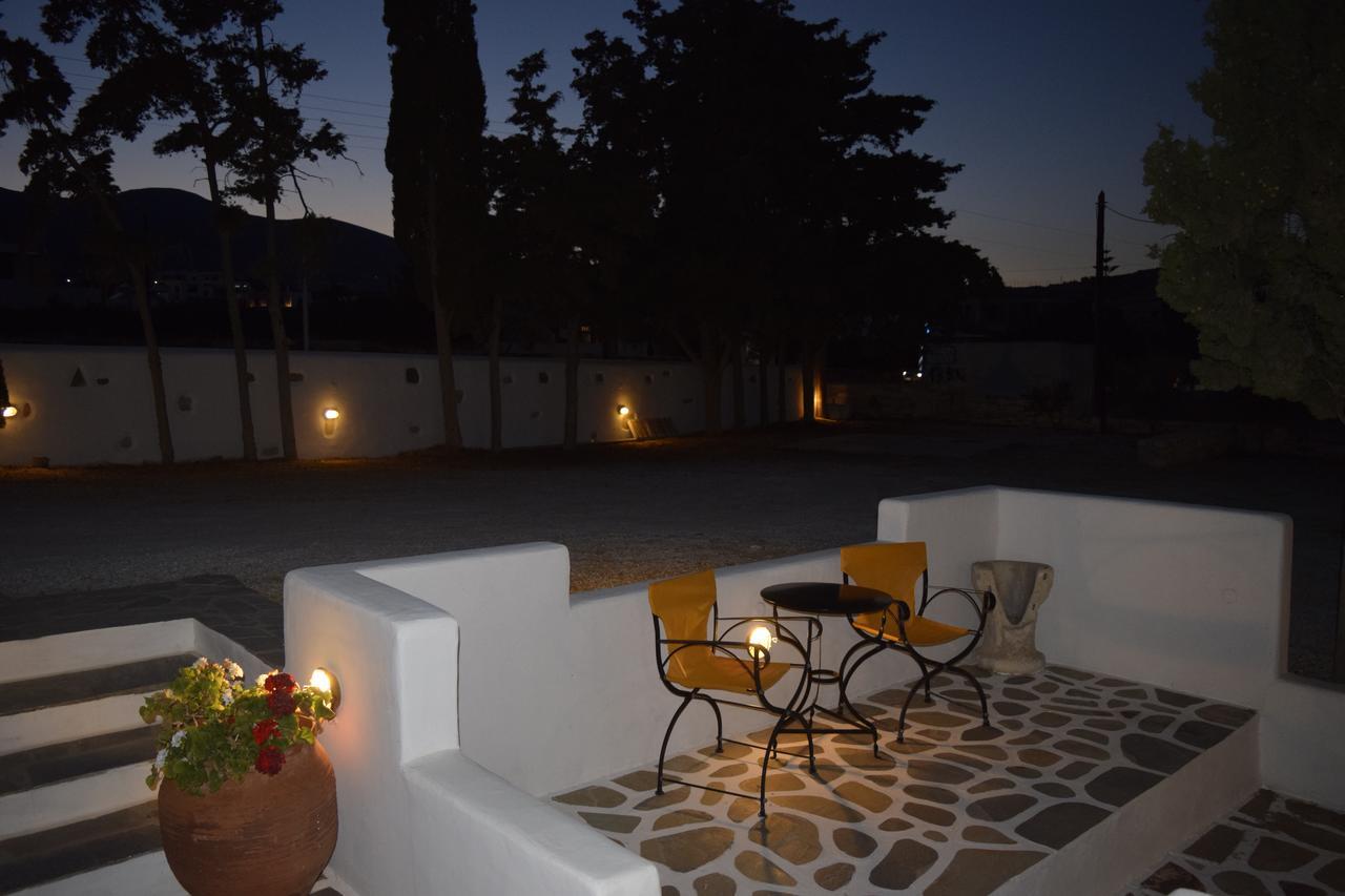 Tzane Studios & Apartments - Steps Away From Golden Beach Chrisi Akti  Exterior photo